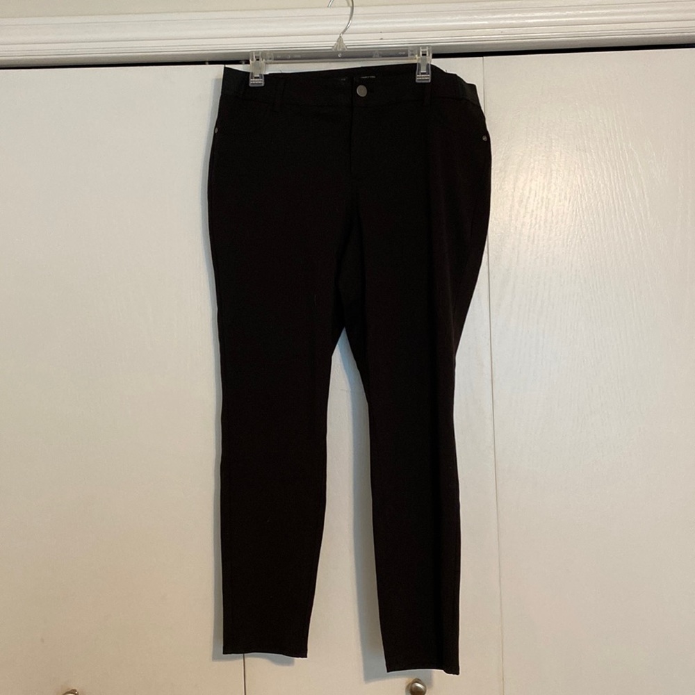 Simply Vera Black Skinny Pant
